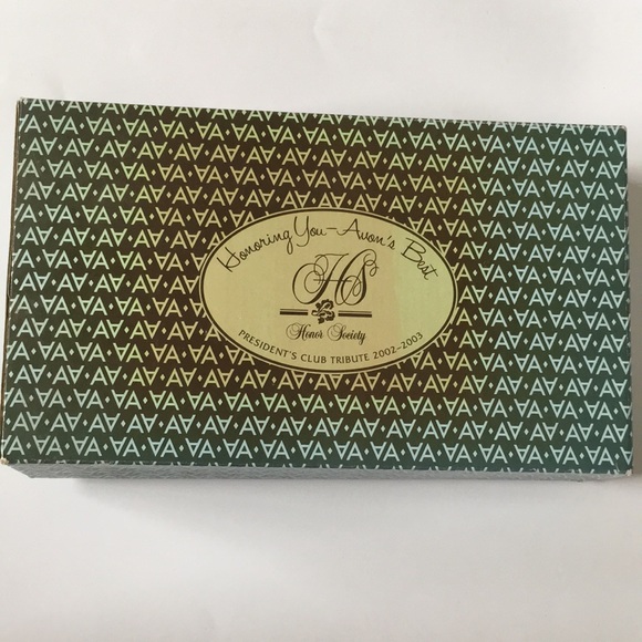 🦋 Avon Signature Collection for Women “Small Handbag” - Picture 7 of 8